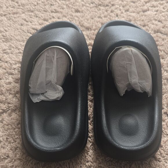 YS-01 Slides, BLACK, SIZE 6